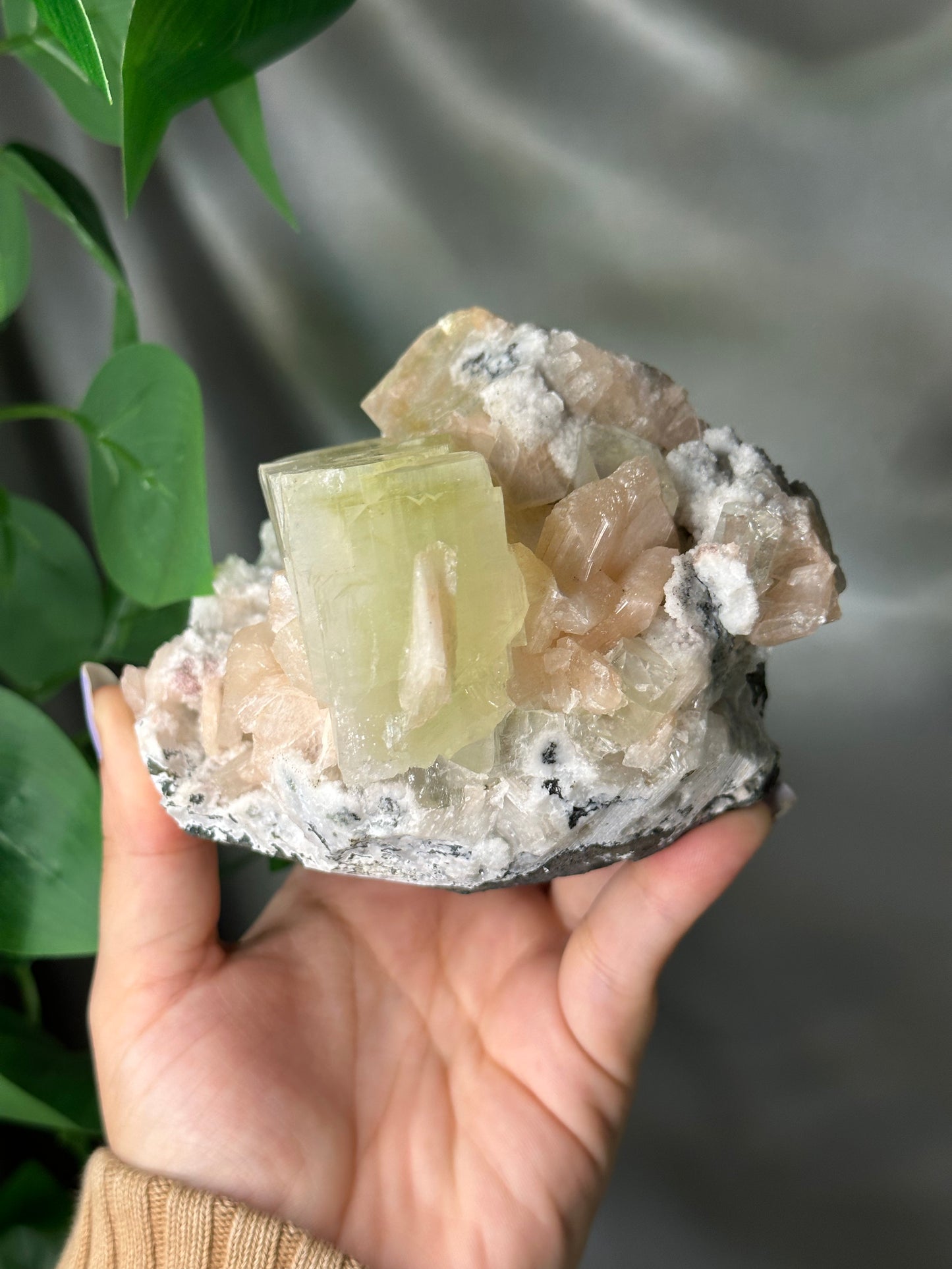 Green Cubic Apophyllite with Peach Stilbite on Chalcedony