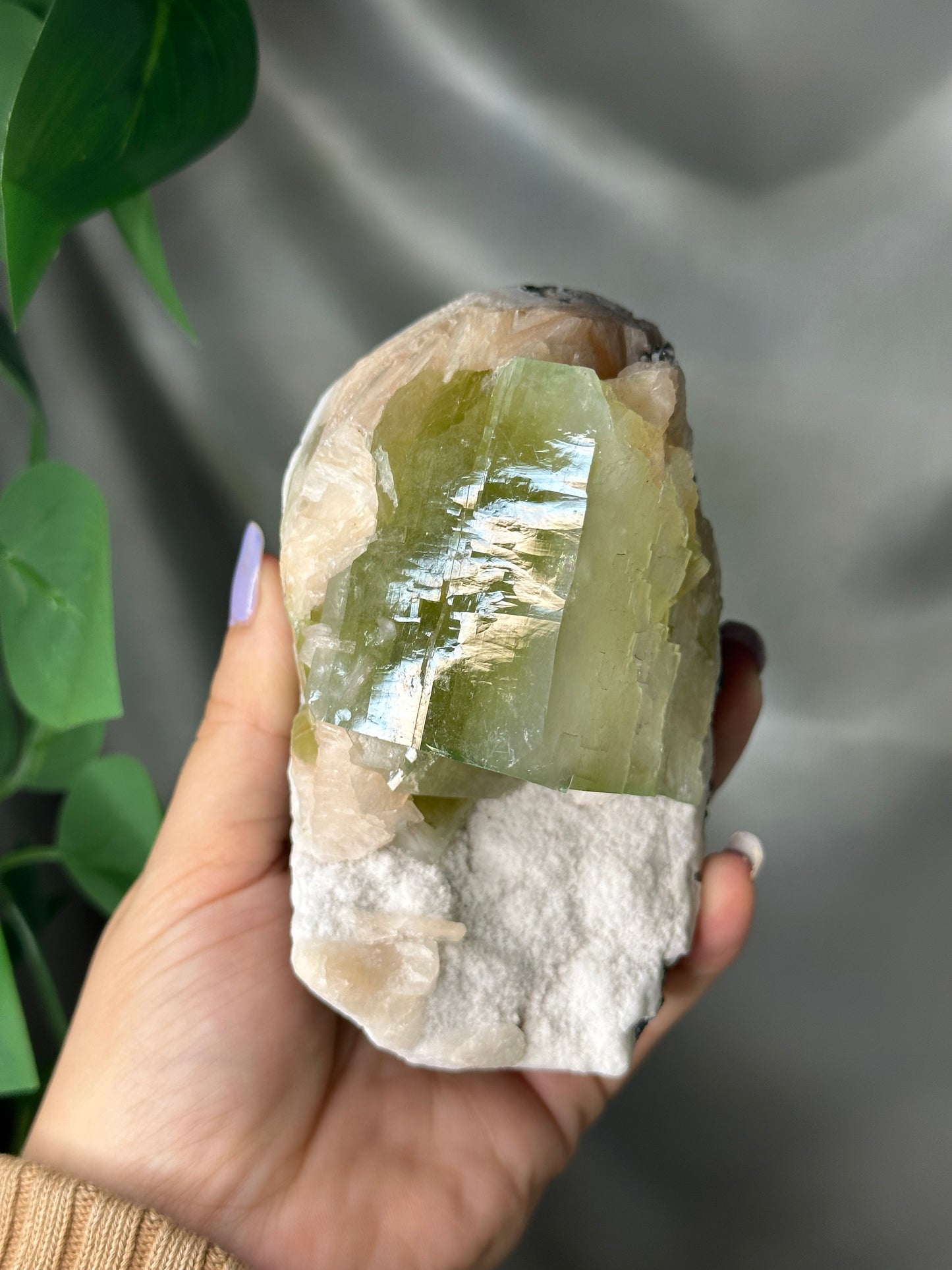 Green Cubic Apophyllite with Peach Stilbite on Chalcedony